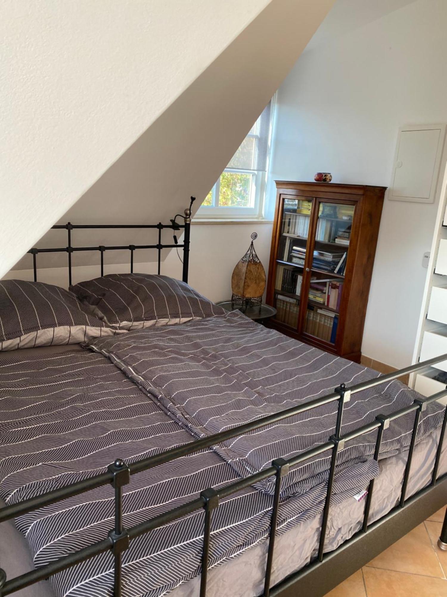 Helle Und Ruhige Dachgeschosswohnung Munich Luaran gambar