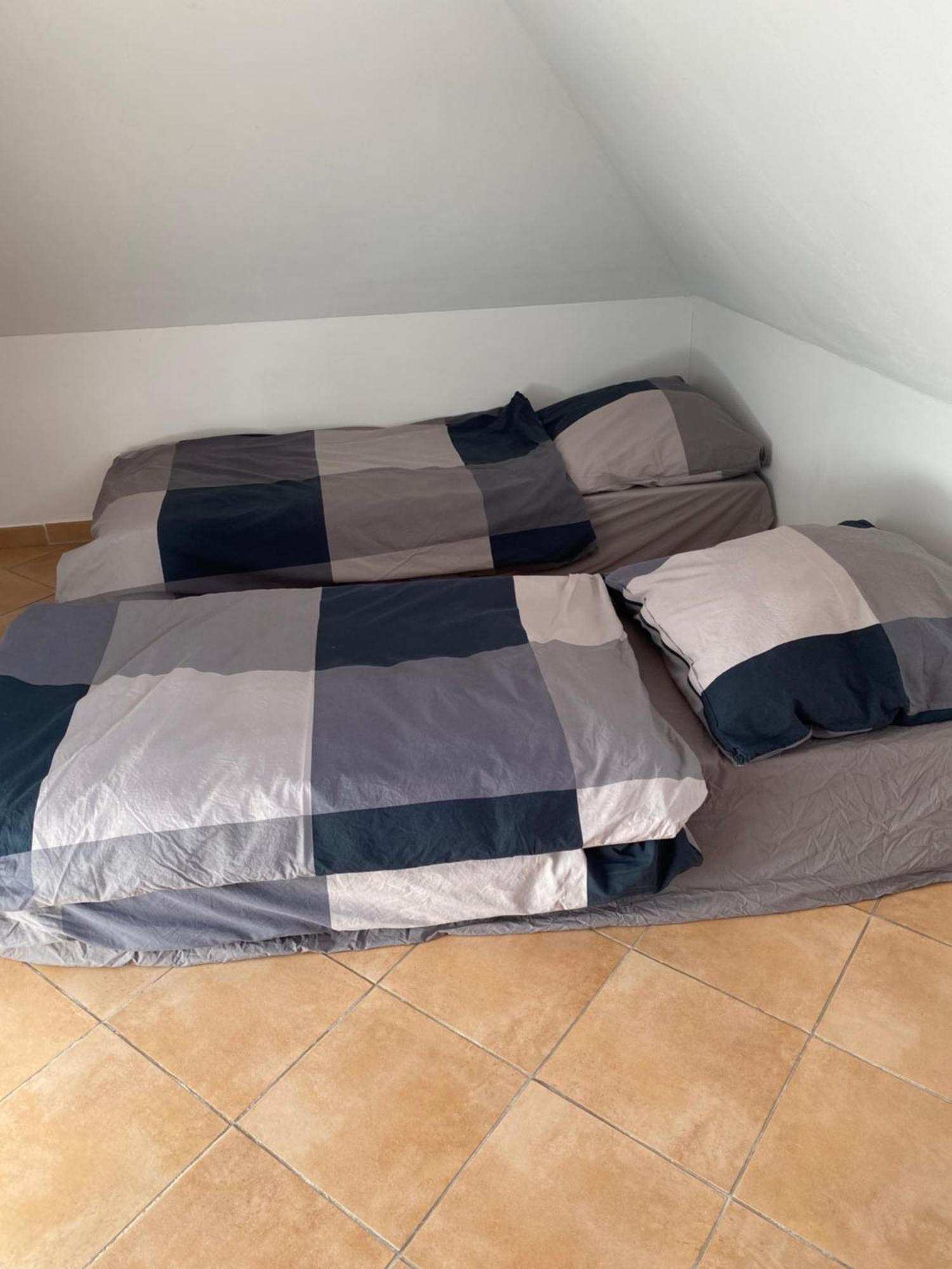 Helle Und Ruhige Dachgeschosswohnung Munich Luaran gambar